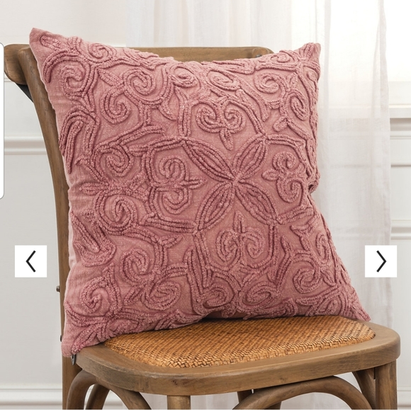 20"x20" Swirls Polyester Filled Pillow - Rizzy Hom
